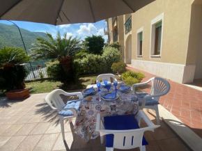Vivi La Mia Liguria - Esclusivo appartamento con terrazzo e giardino, Finale Ligure
